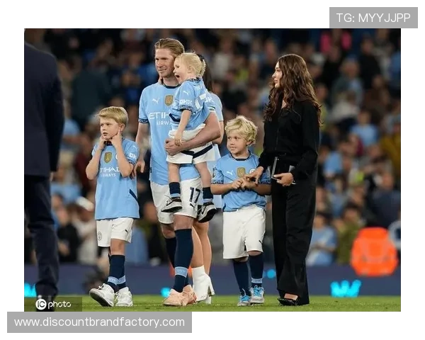 德布劳内离开曼城，回顾其传奇生涯与辉煌瞬间的告别仪式分析