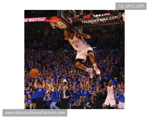 爱德华兹关键突破拉开与威少得分效率差距